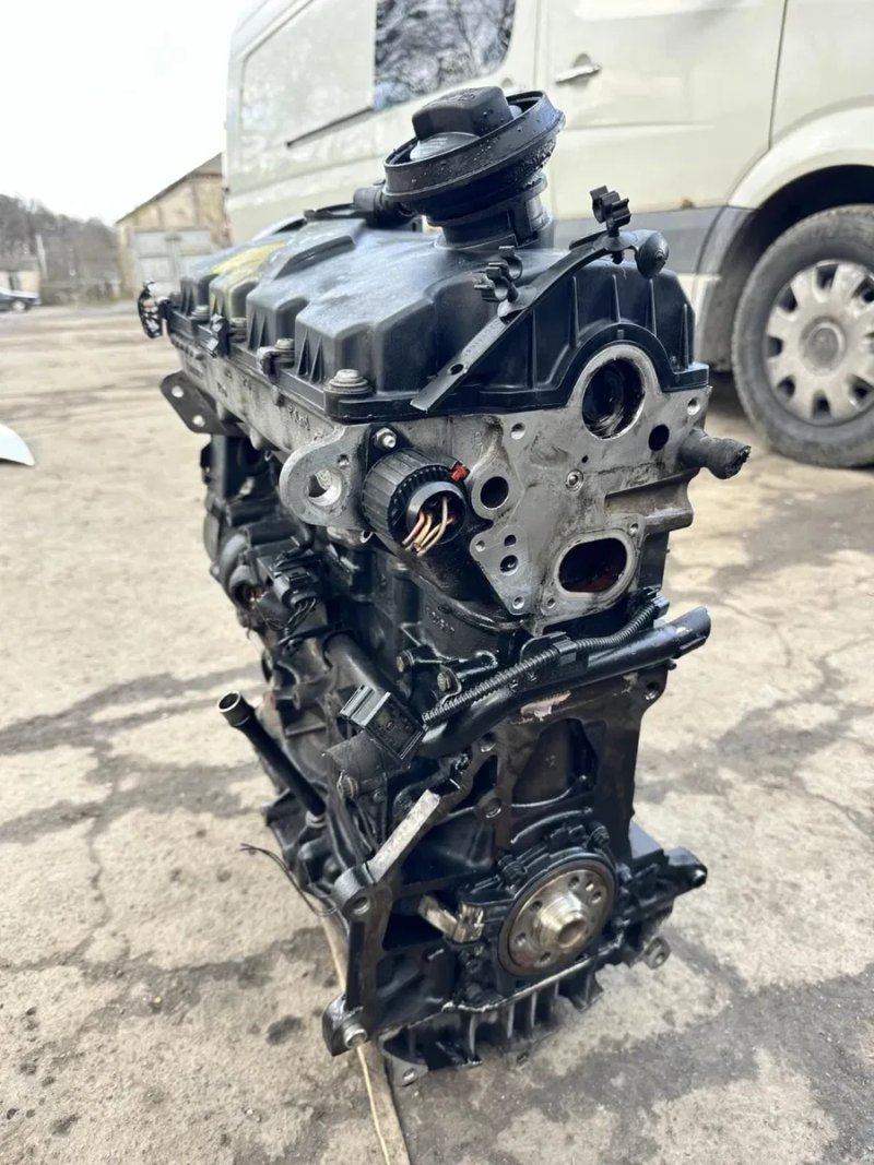 Мотор двигун 1.9 tdi 77кв BXE Passat B6 Skoda a5 в зборі з форсунками — фото 4