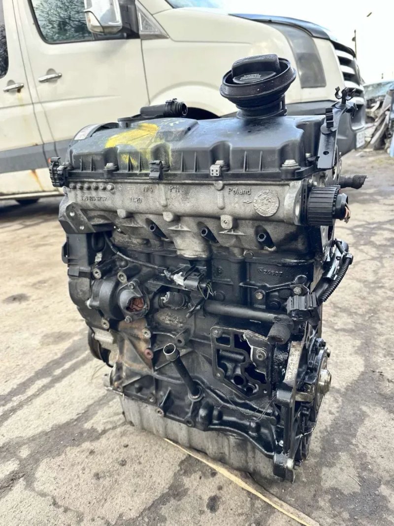 Мотор двигун 1.9 tdi 77кв BXE Passat B6 Skoda a5 в зборі з форсунками — фото 5