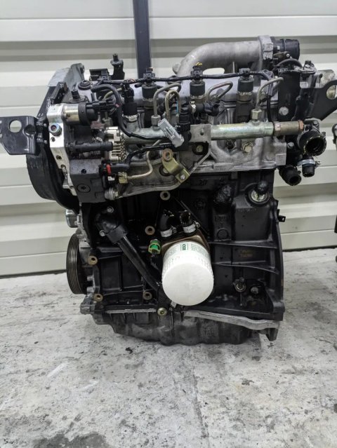 Мотор Opel Vivarо F9K F9Q F9A F8T двигатель Renault Traffic 1,9 DCI