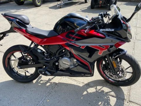 Мотоцикл CFMOTO 250SR LITE Акція Знижка -200$