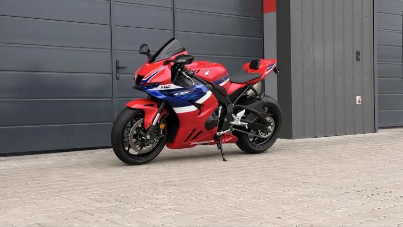 Мотоцикл HONDA CBR 1000 RR-R Fireblade — фото 4
