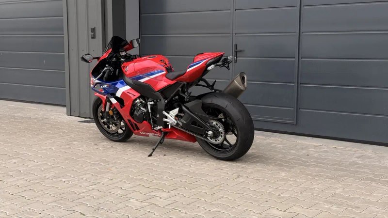 Мотоцикл HONDA CBR 1000 RR-R Fireblade — фото 6