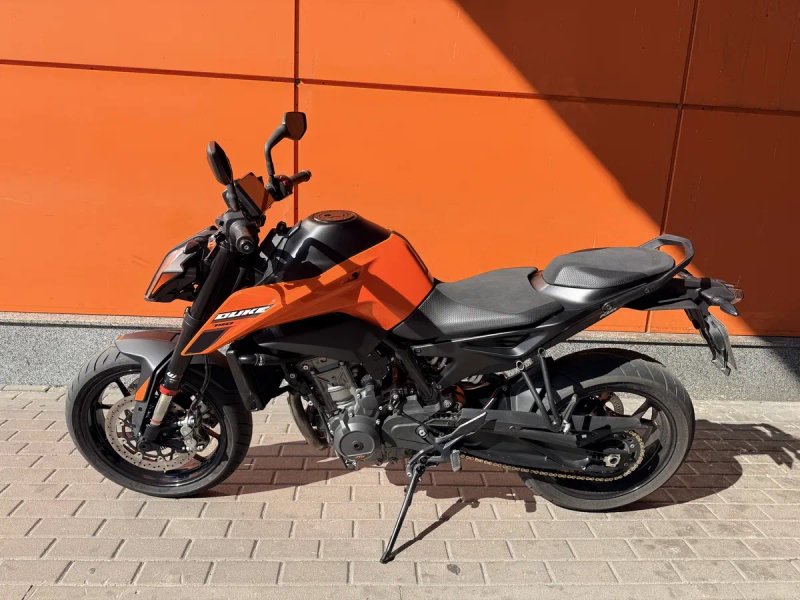 Мотоцикл KTM 790 DUKE /2026/З TECH PACK — фото 2