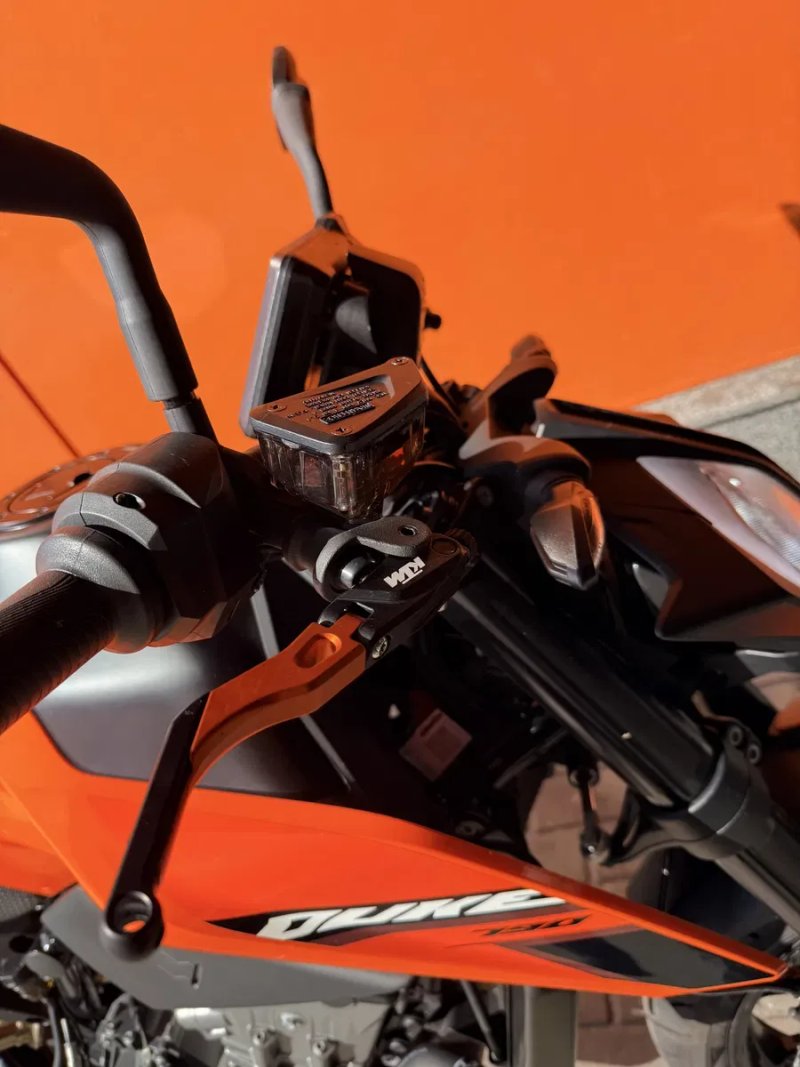 Мотоцикл KTM 790 DUKE /2026/З TECH PACK — фото 6
