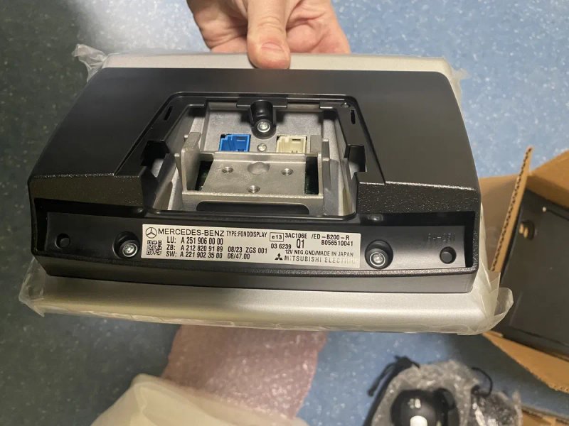 Multi media мониторы телевизор cd-changer Мерседес ML GL 164 R 251 — фото 3