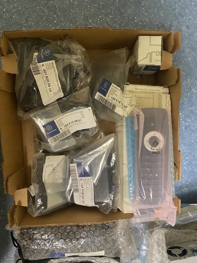 Multi media мониторы телевизор cd-changer Мерседес ML GL 164 R 251 — фото 7