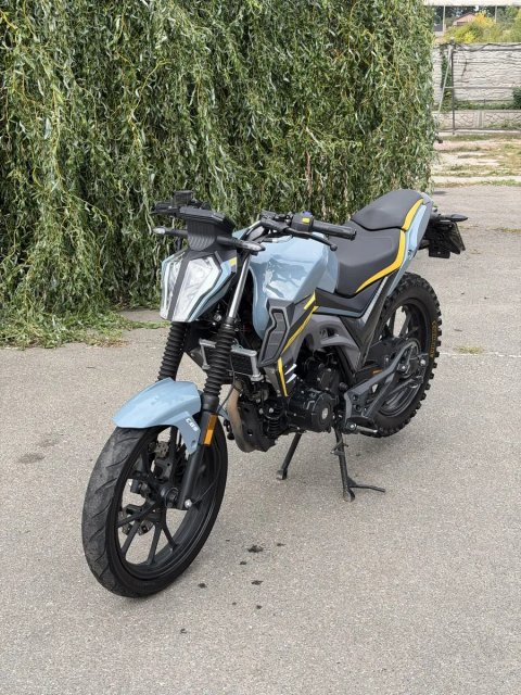 Mustang ST 200 в хорошому стані