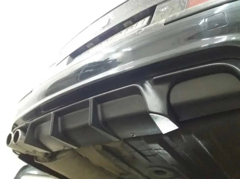 Накладка на задний М бампер BMW 5 E39, диффузор под 1 или 2 трубы для БМВ Е39 — фото 4