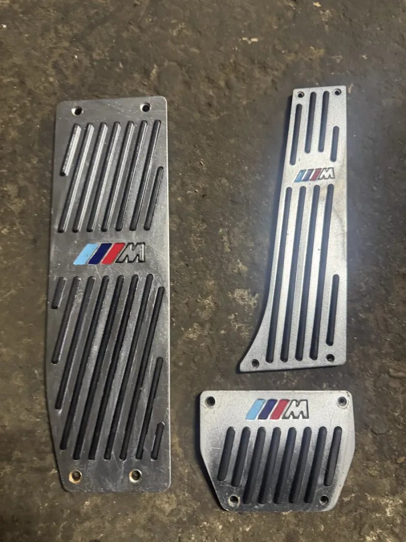 Накладки на педалі МКПП BMW "M" E30 E32 E36 E38 E39 E46 E53 E84 E87 E90 — фото 4