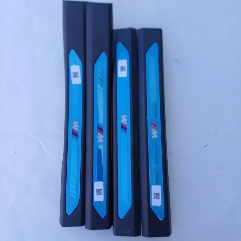 Накладки порогів bmw x5 f15 x3 g01 x7 g07 8 g16  М накладки порогів x5 f15 x7g07 8 g16М порожки