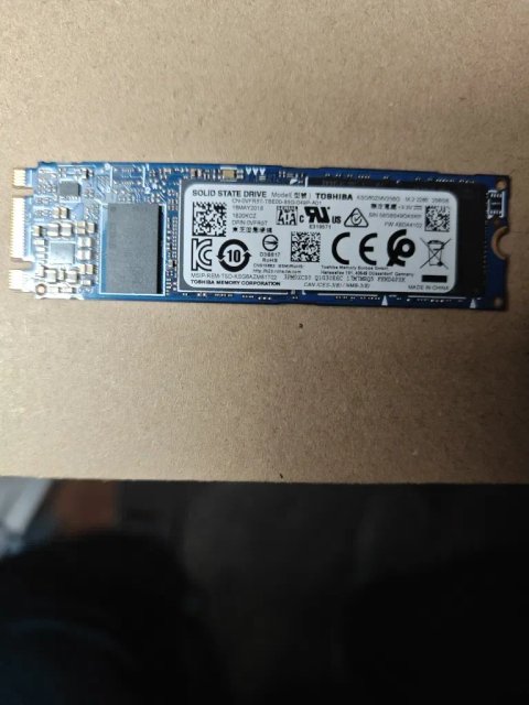 Накопичувач Toshiba sata m2 об’ємом 256 gb, стан НЕВІДОМИЙ!