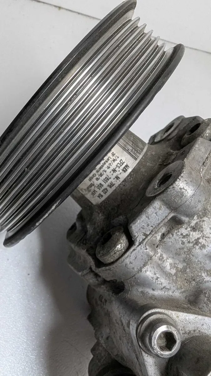 Насос гідропідсилювача керма ГУР Volkswagen 7P 7P6422154 Фольксваген Туарег НФ Таурег Touareg NF Насос гидроусилителя руля ГУР усілітель підсилювач — фото 3