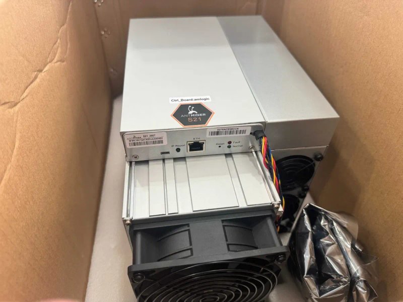 НАЯВНІСТЬ! NEW Asic Antminer S21 200 Th Zynq, Майнер + Гарантія — фото 6