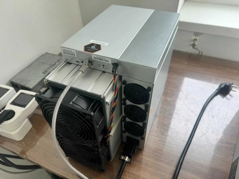 НАЯВНІСТЬ! NEW Asic Antminer S21 200 Th Zynq, Майнер + Гарантія — фото 7