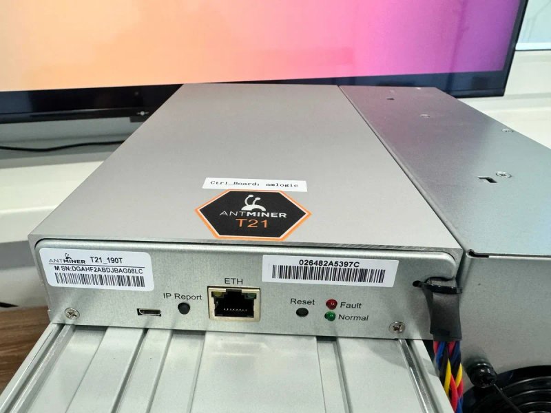 НАЯВНІСТЬ! NEW Asic Antminer T21 190 Th Zynq miner + Гарантія і сервіс — фото 4