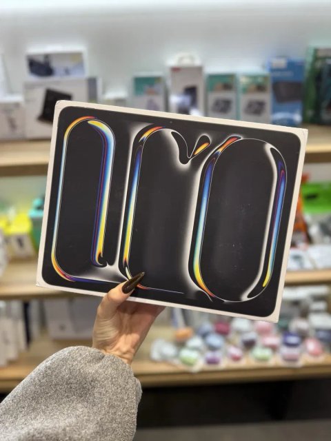 New iPad Pro 13 M5 256gb Wifi+Lte MDM