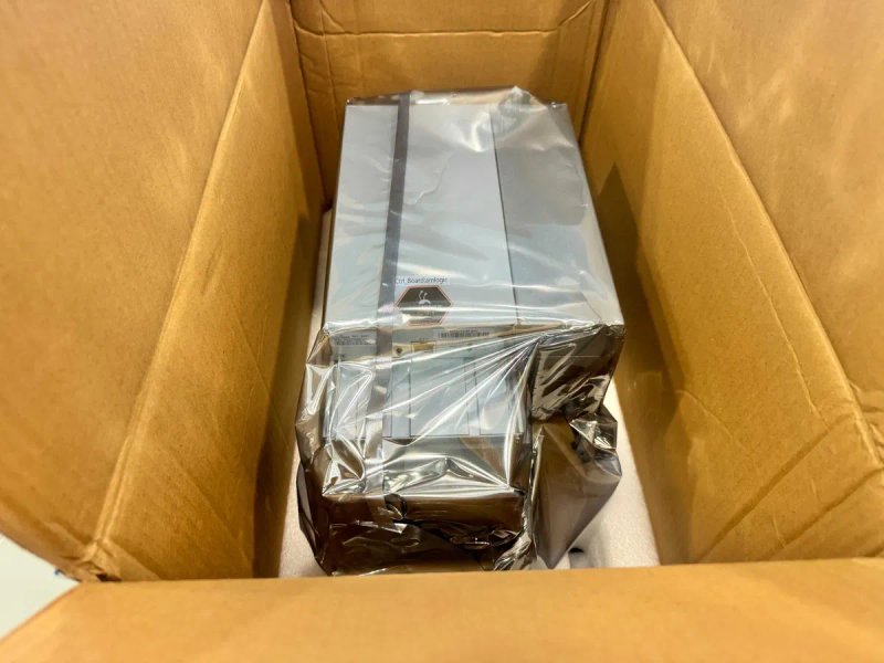 NEW Майнер! Asic Bitmain Antminer S21 195 Th miner + Гарантія — фото 3