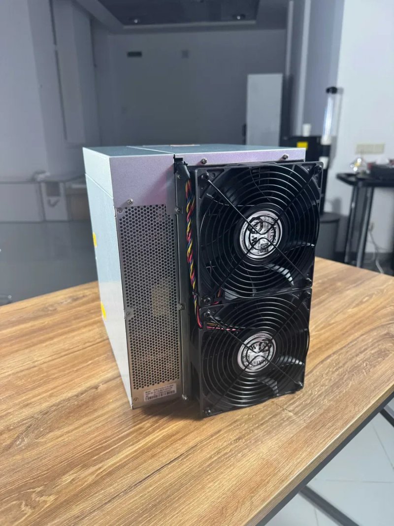 NEW Майнер! Asic Bitmain Antminer S21 Pro 234 Th miner + Гарантія — фото 5