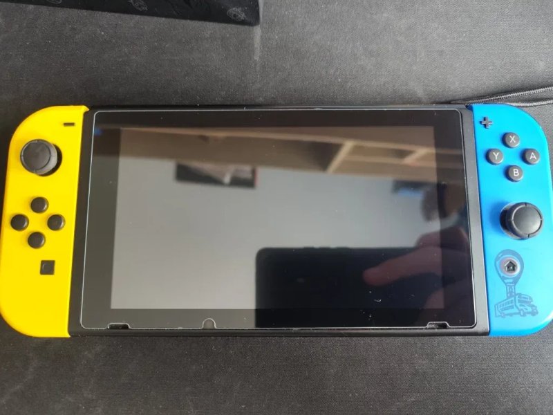 Nintendo switch v2 128 gb Fortnite edition — фото 2