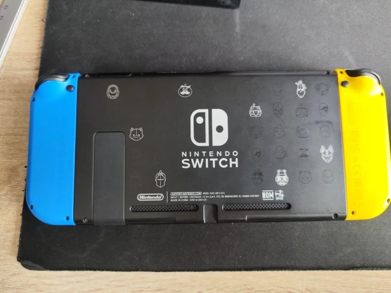 Nintendo switch v2 128 gb Fortnite edition — фото 3