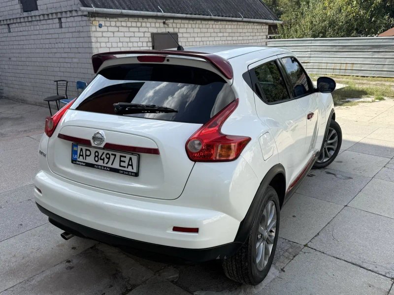 Nissan Juke 1.6 — фото 2