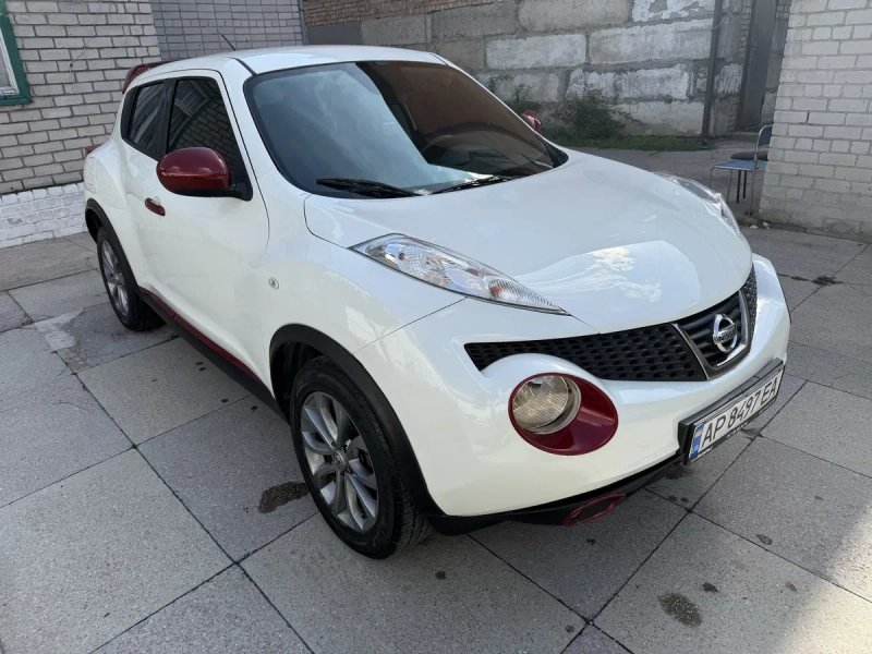 Nissan Juke 1.6 — фото 7