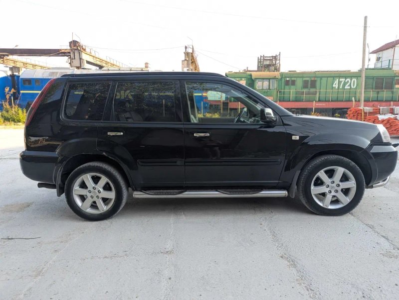 Ніссан Х-Трейл 2.2 дизель Nissan X-Trail 2.2 DCI на ЗСУ — фото 4