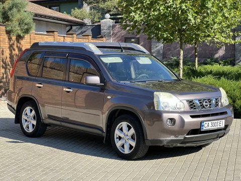 Nissan X-Trail Columbia 4х4 2.0 Газ/Бенз Автомат