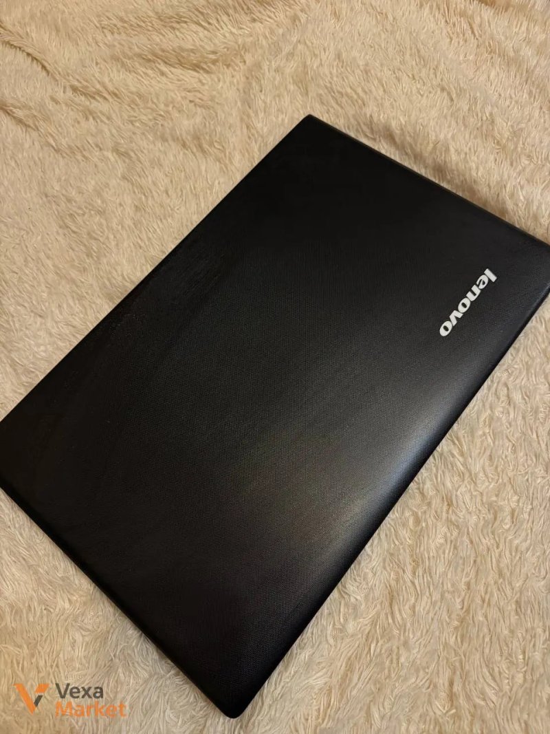 Ноутбук Lenovo G710 в робочому стані — фото 3