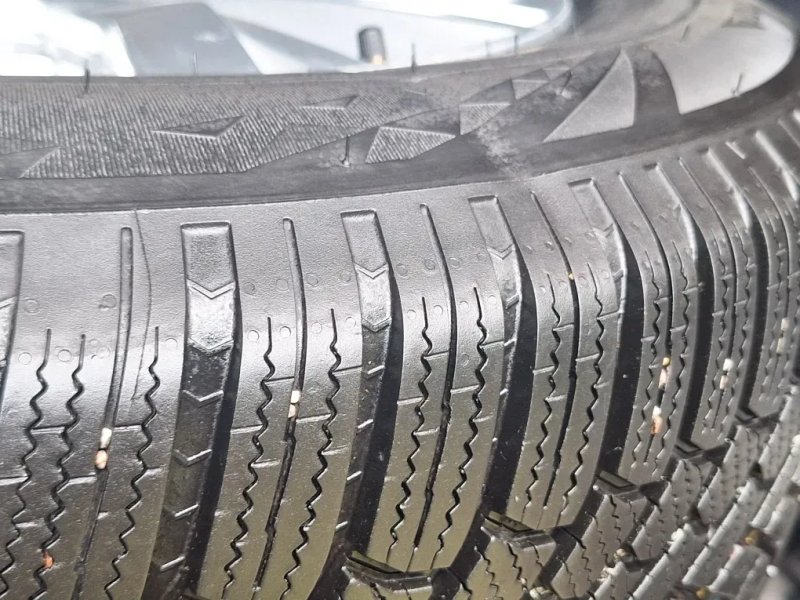 Нова зимова шина BRIDGESTONE Blizzak 6 215 65 17 — фото 3