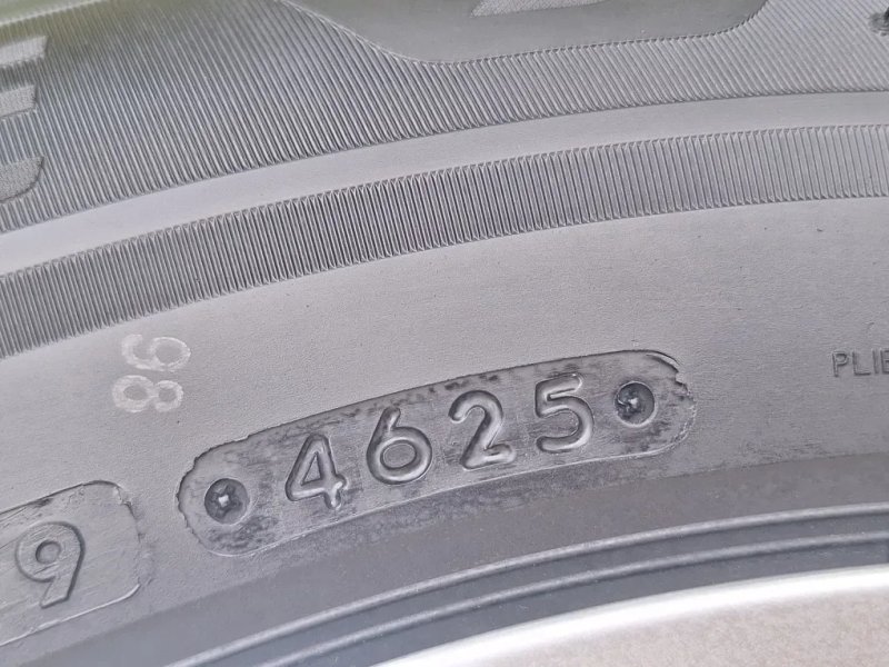 Нова зимова шина BRIDGESTONE Blizzak 6 215 65 17 — фото 6
