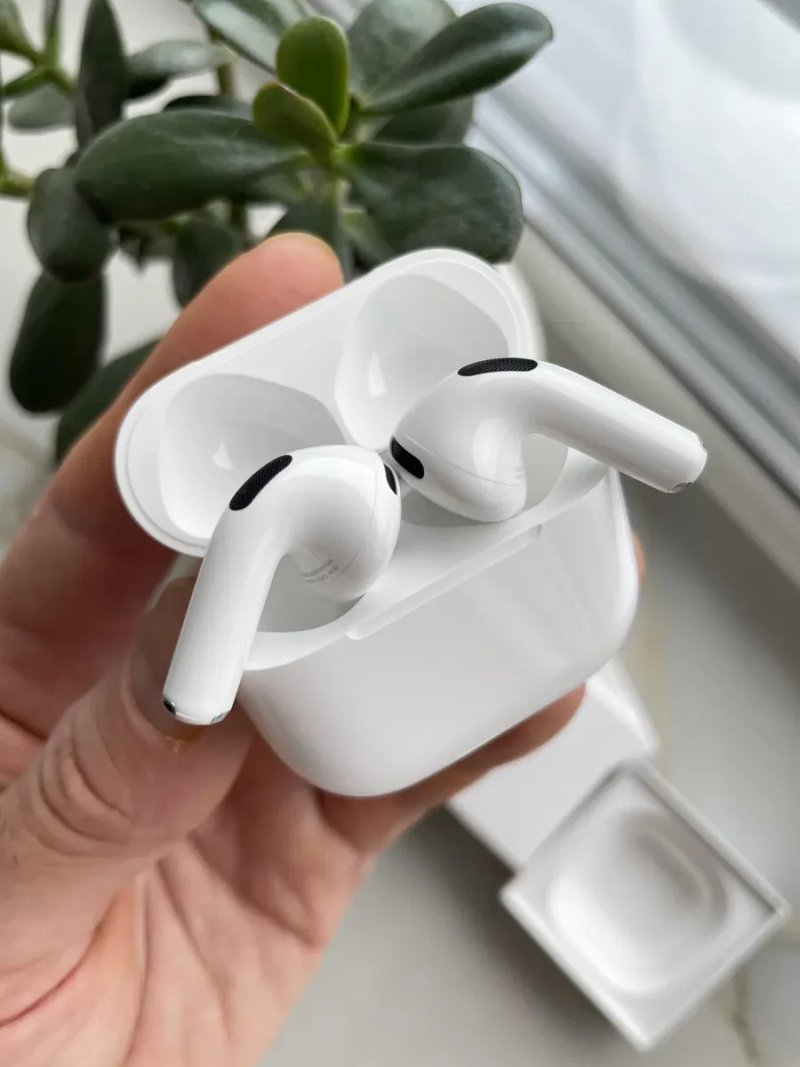 НОВІ Apple AirPods 4th Generation with Active Noise Cancellation (MXP93LL/A) — фото 5