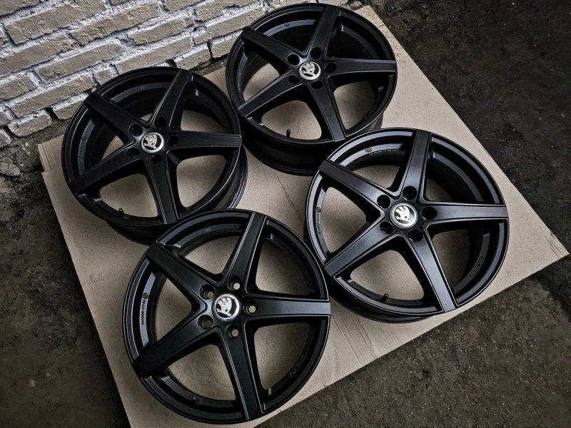 Нові R17 5x112 | Original | Germany | Skoda/Volkswagen/Audi/Seat/Cupra.. | VAG | Рідна фарба, ідеальний заводський стан, без дефектів | Преміум диски — фото 4