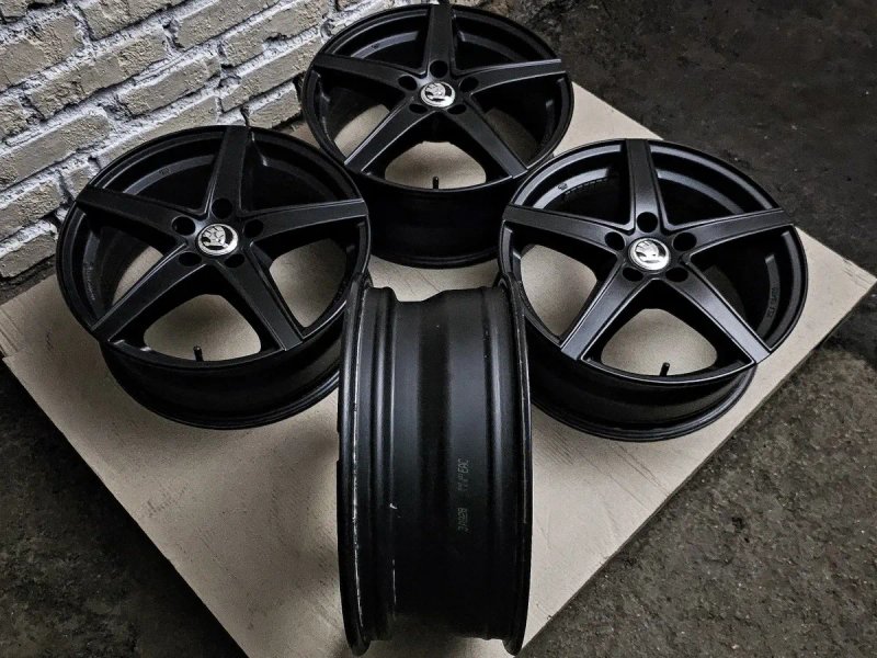 Нові R17 5x112 | Original | Germany | Skoda/Volkswagen/Audi/Seat/Cupra.. | VAG | Рідна фарба, ідеальний заводський стан, без дефектів | Преміум диски — фото 6