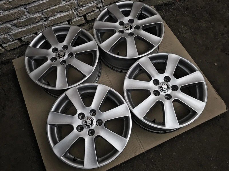 Нові R17 5x112 | Original | Germany | Skoda/Volkswagen/Seat/Audi/Cupra.. | VAG | Рідна фарба, ідеальний заводський стан, без дефектів | Преміум диски — фото 4