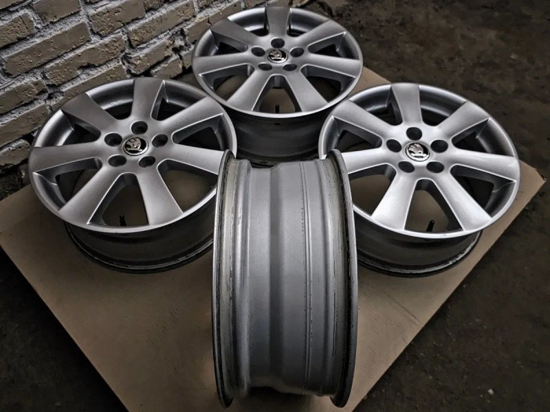 Нові R17 5x112 | Original | Germany | Skoda/Volkswagen/Seat/Audi/Cupra.. | VAG | Рідна фарба, ідеальний заводський стан, без дефектів | Преміум диски — фото 6