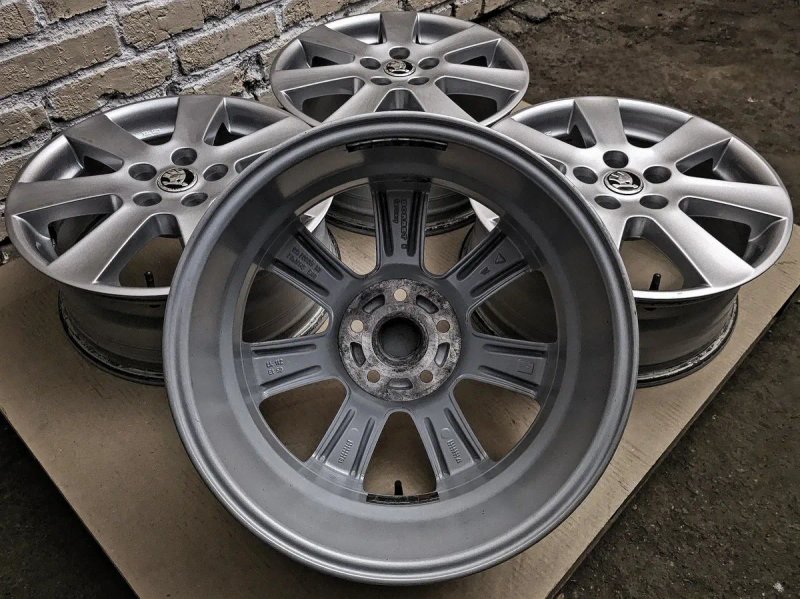 Нові R17 5x112 | Original | Germany | Skoda/Volkswagen/Seat/Audi/Cupra.. | VAG | Рідна фарба, ідеальний заводський стан, без дефектів | Преміум диски — фото 7