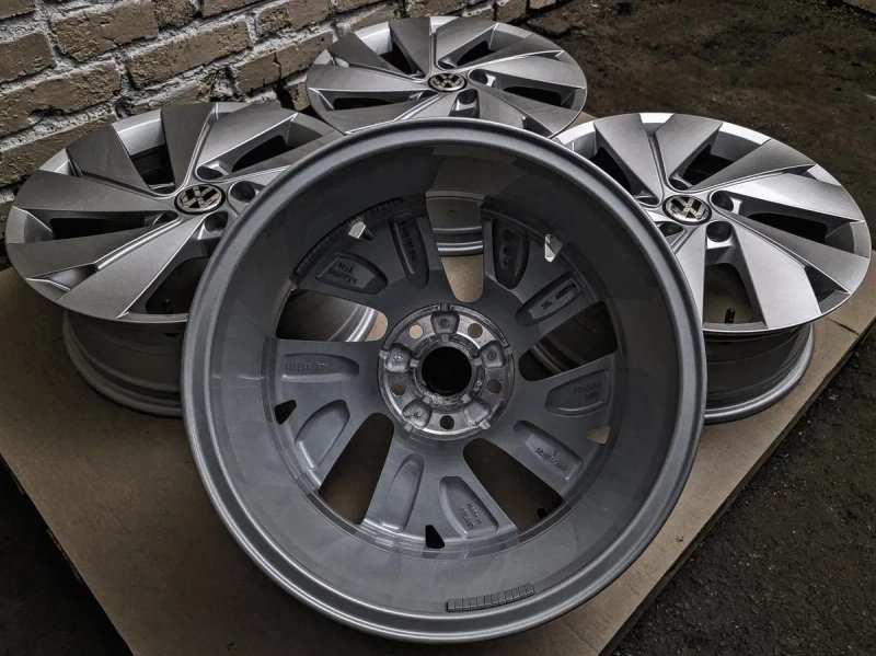 Нові R17 5x112 | Original | Volkswagen/Skoda/Seat/Audi/Cupra... | VAG | Комплект / 4шт | Рідна фарба, ідеальний заводський стан | Преміум диски — фото 7