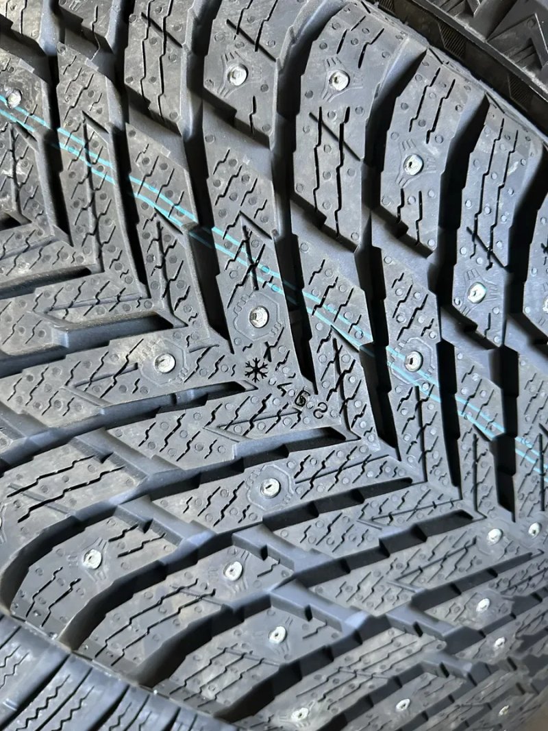Нові шини 275/45/20 Nokian R20 Finland комплект зима — фото 2