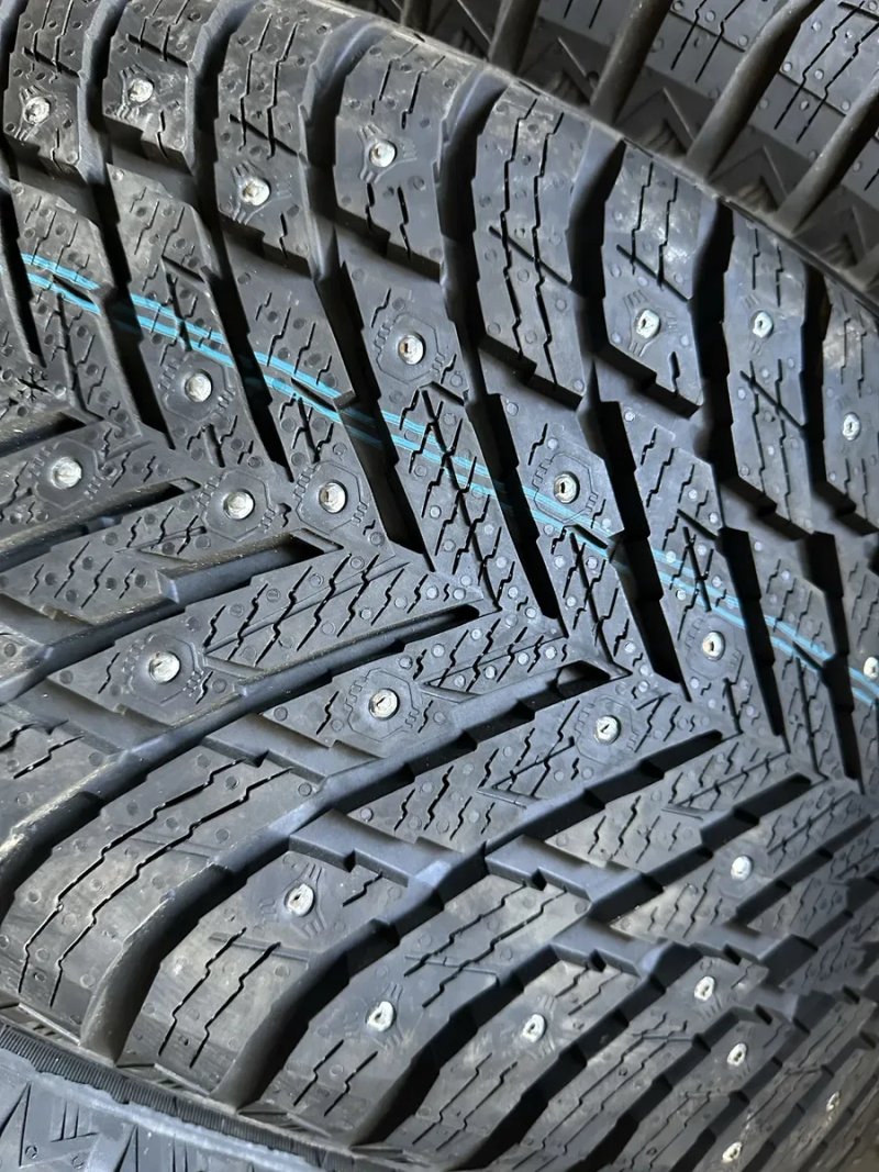 Нові шини 275/45/20 Nokian R20 Finland комплект зима — фото 3