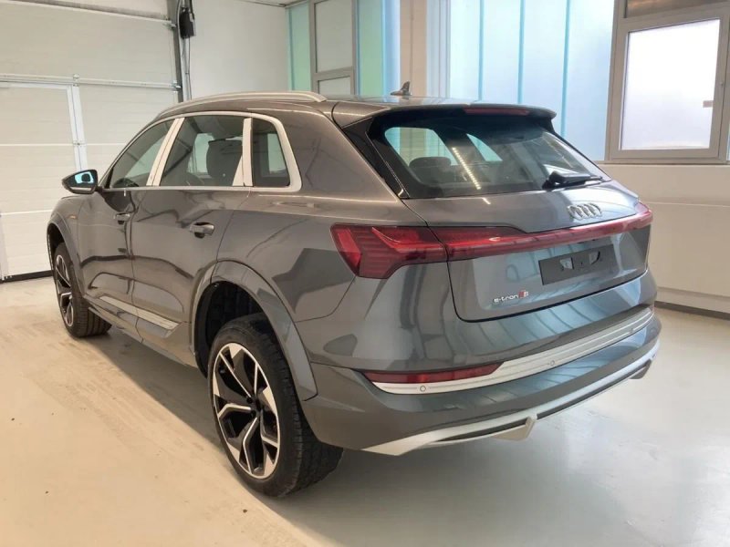 Новий мотор Audi E-Tron S — фото 4