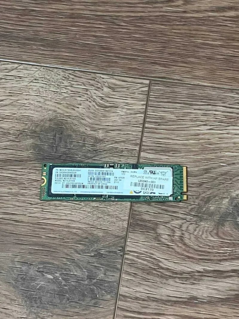 NVMe SSD Samsung PM9A1 1TB NVMe PCIe 3.0 x4 — фото 2