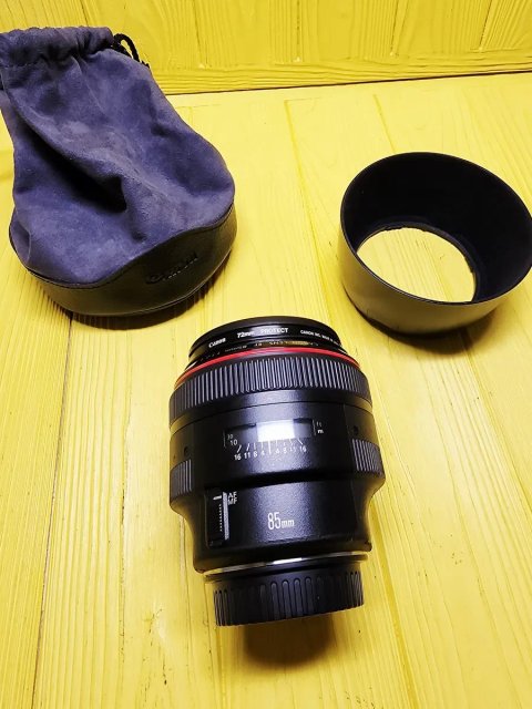 Объєктив Canon EF 85 mm f/1.2L II USM