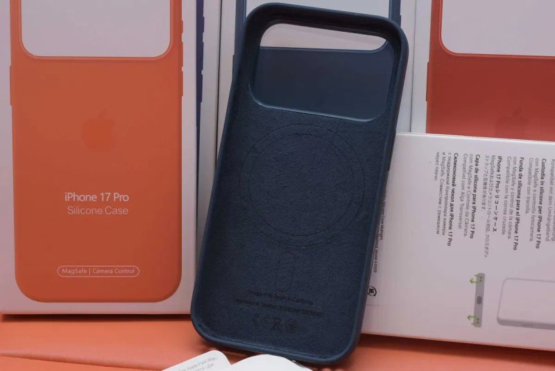 Офіційний чохол чехол Silicone Case iphone 16 17 18 pro max Magsafe — фото 7