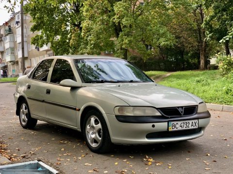 Opel Vectra B 1.8