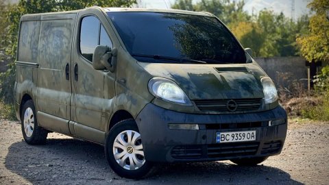 Opel Vivaro  1.9 dti укр регистрация.
