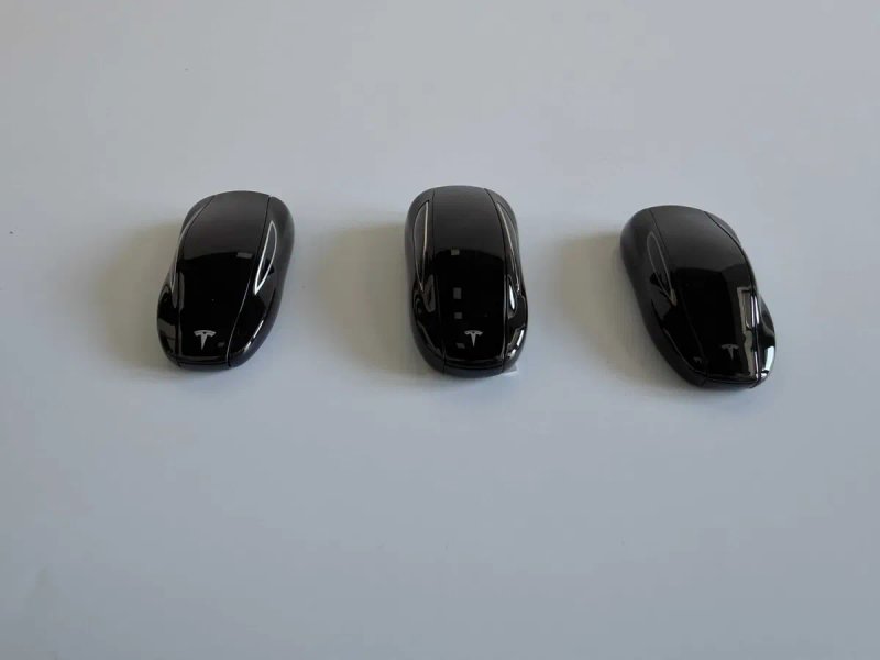ОРИГІНАЛ!!! Ключ - МАШИНКА Tesla model S/X KEY FOB — фото 4