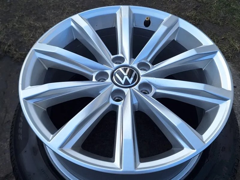 Оригінал литі диски R17 VW Golf 7 8 Tiguan Passat B8 Alltrack — фото 3