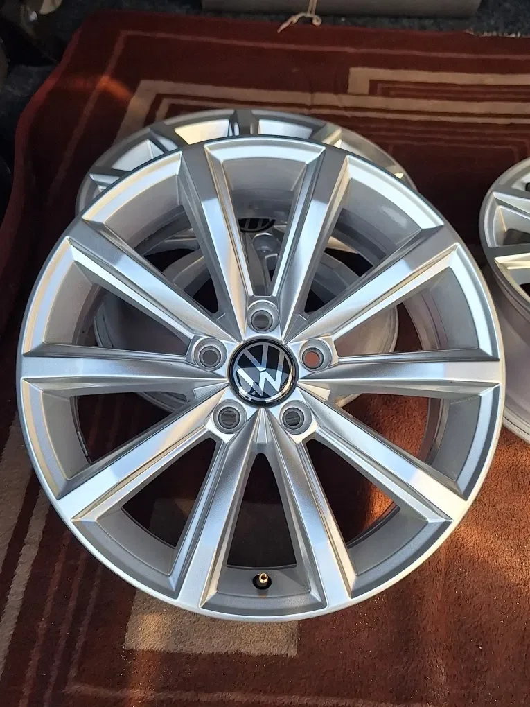 Оригінал литі диски R17 VW Golf 7 8 Tiguan Passat B8 Alltrack — фото 4