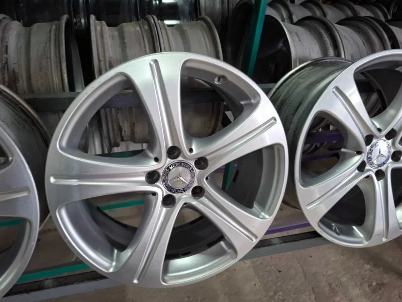 Оригінальні диски Mersedes W-213 5/112 R18 8J ET43. — фото 3